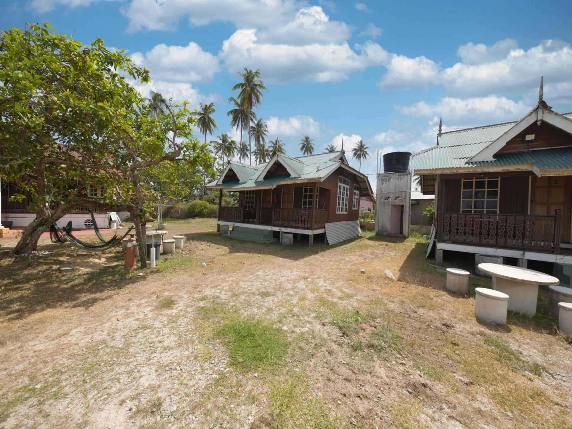 Oyo 90968 Teratak Samuderakita, Chalet & Guesthouse Kampong Gong Badak Extérieur photo